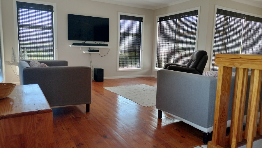 6 Bedroom Property for Sale in Nature On Sea Western Cape